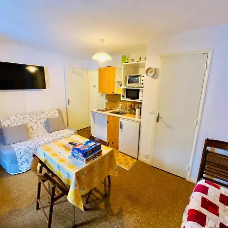 Mountain-style Studio, Lake, Skiing Apartment Allos